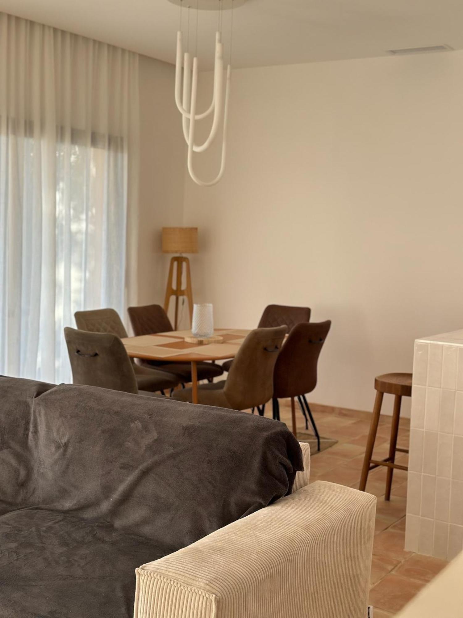 Villa Familiale Avec Piscine Hyper Centre วัลราส์-ปลาจ ภายนอก รูปภาพ