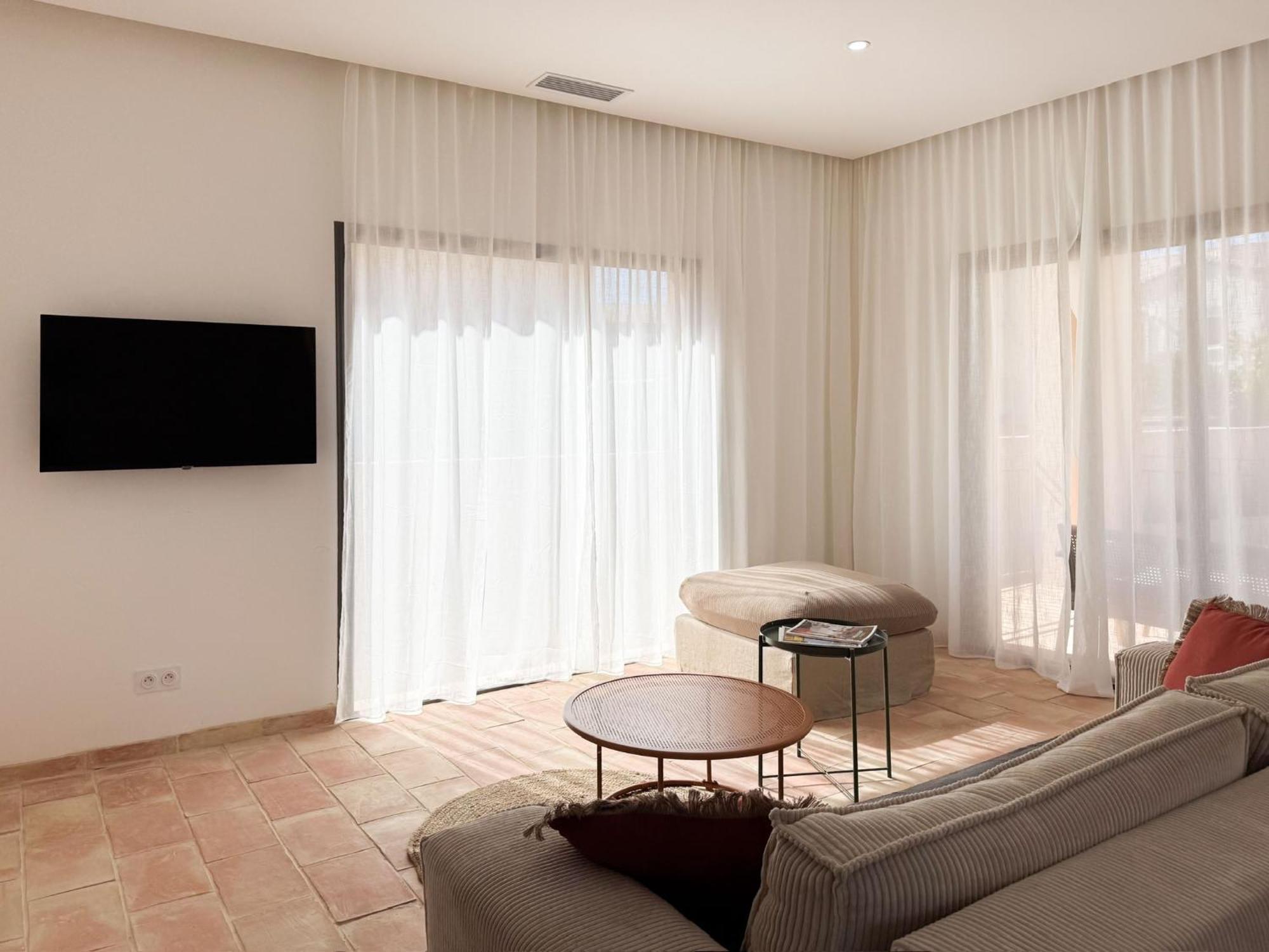 Villa Familiale Avec Piscine Hyper Centre วัลราส์-ปลาจ ภายนอก รูปภาพ
